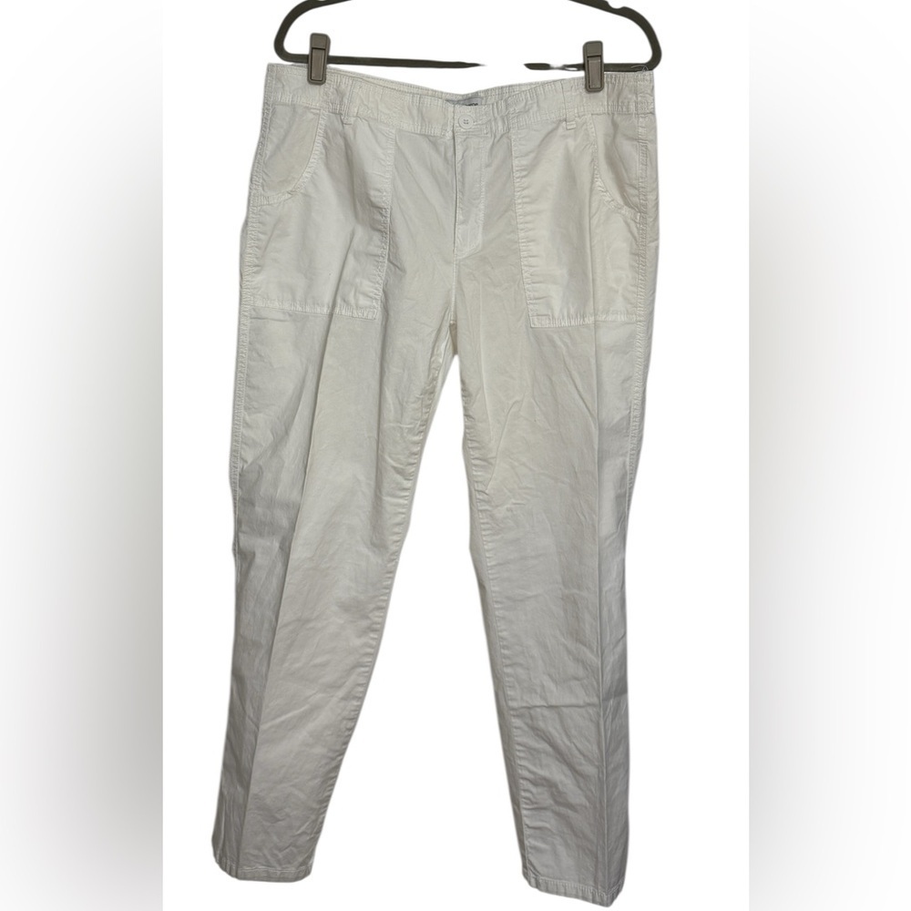 Liz Claiborne Sz 12 Bright White Lightweight Capris Super Clean | EUC